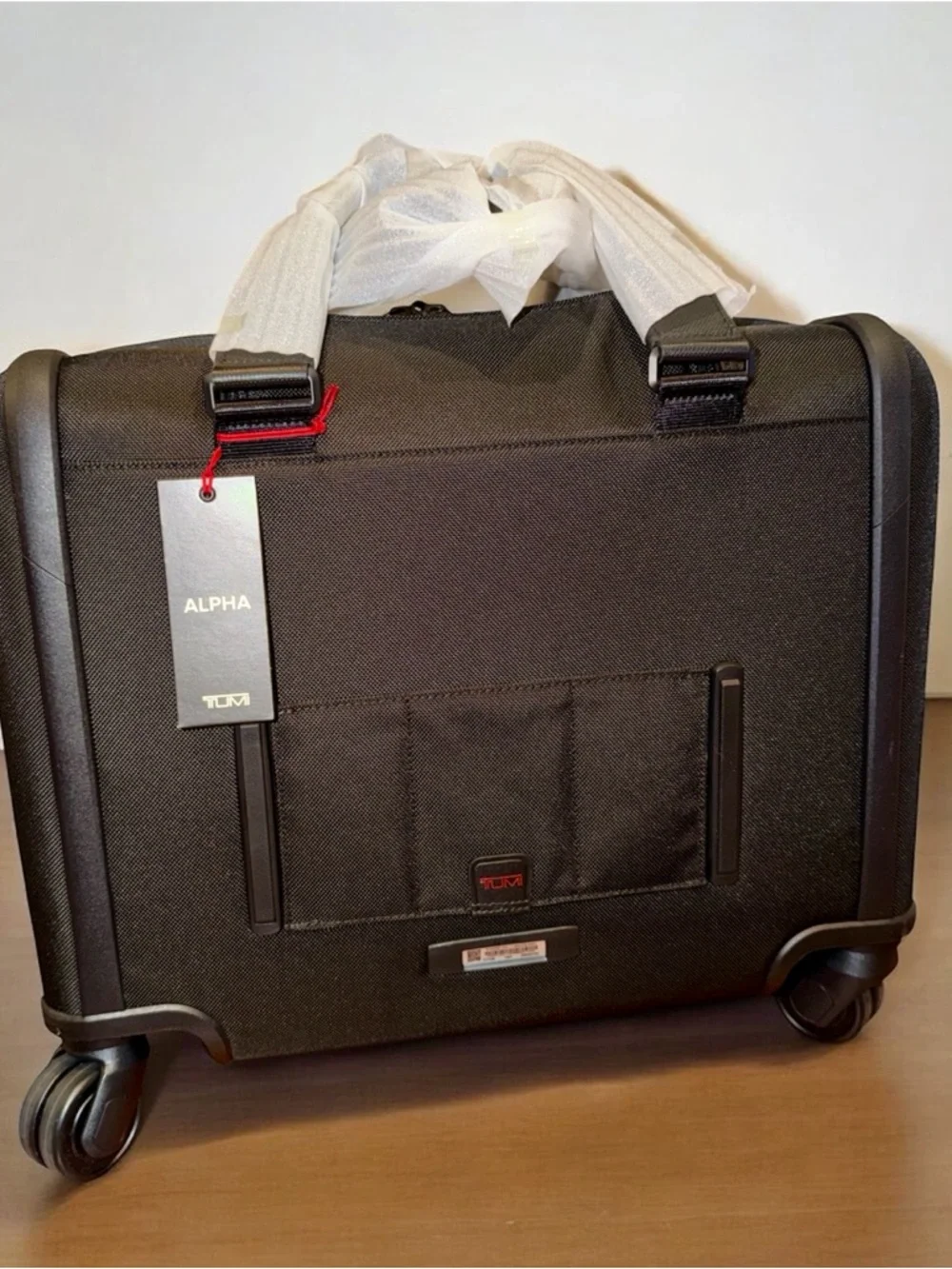 TUMI ALPHA Deluxe 4 Wheeled Laptop Case Brief